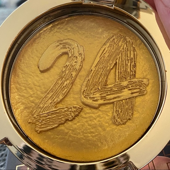 Kylie Cosmetics 24K Collection Highlighter - Picture 3 of 5